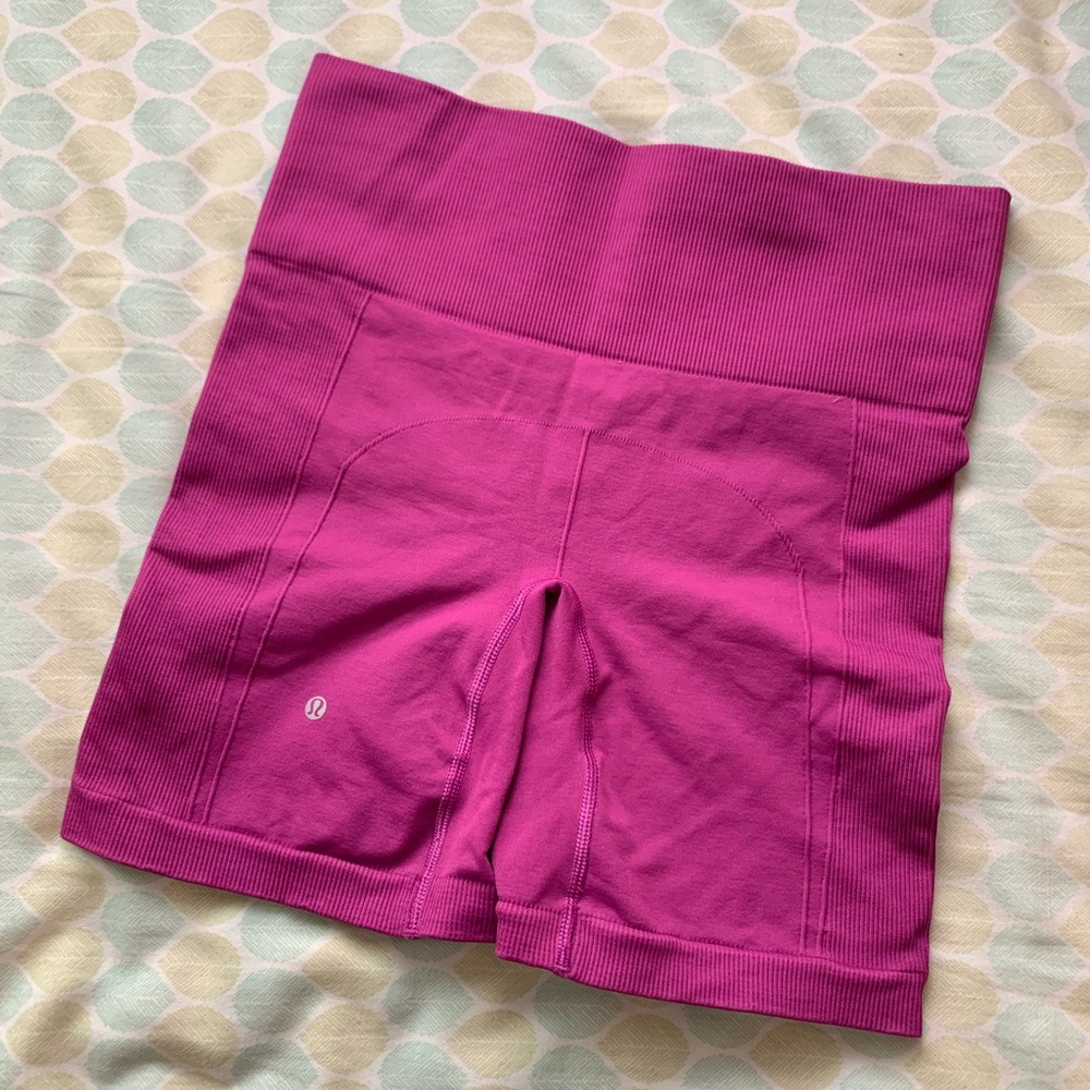 Lululemon 6” Magenta Shorts size 6